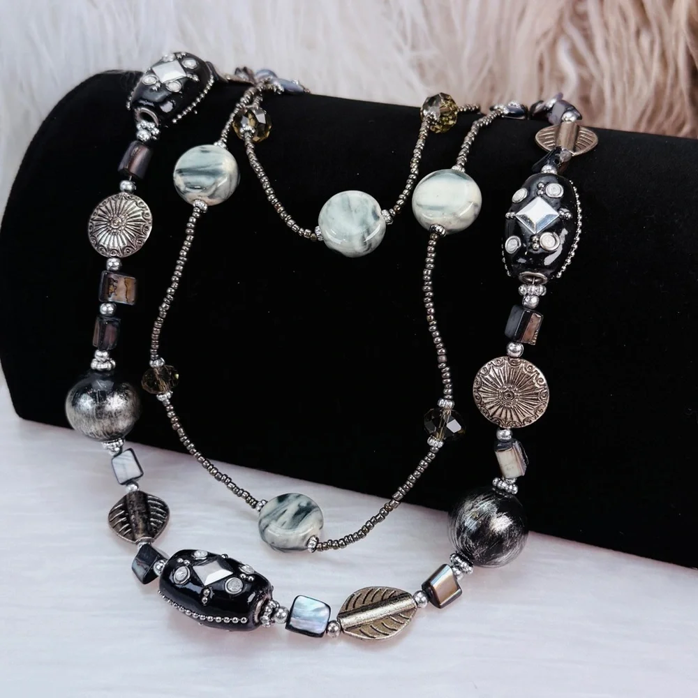 Beautiful, three strand island chic costume necklace